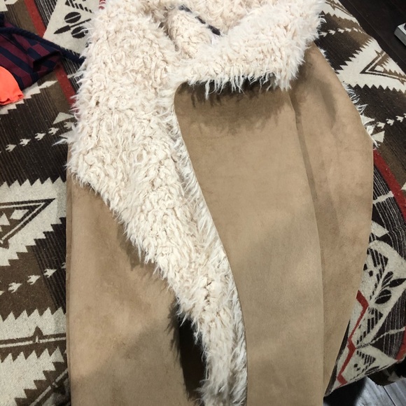 Fur vest - Picture 1 of 1